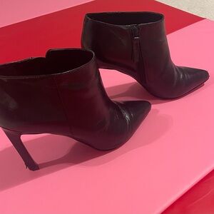 Nine West Leather booties. Size 9